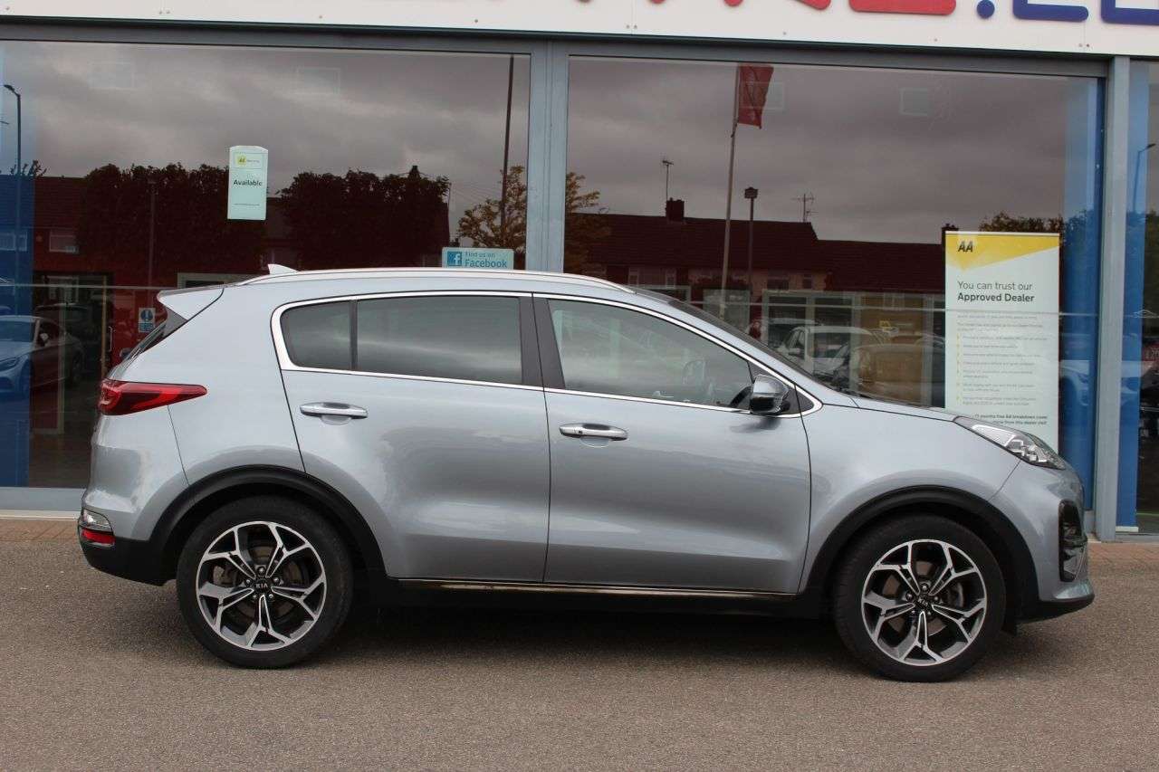 A 2021 KIA SPORTAGE 1.6 CRDi MHEV GT-Line SUV 5dr Diesel Hybrid DCT Euro 6 (s/s) (134 bhp) 19" A 2021 KIA SPORTAGE 1.6 CRDi MHEV GT-Line SUV 5dr Diesel Hybrid DCT Euro 6 (s/s) (134 bhp) 19"