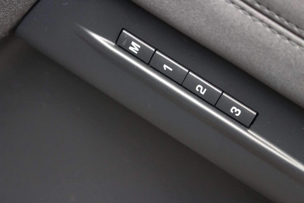 2019 LAND ROVER RANGE ROVER EVOQUE 2019 LAND ROVER RANGE ROVER EVOQUE