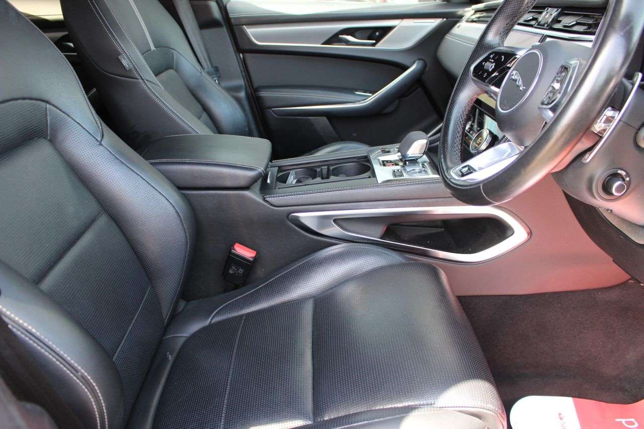 2021 JAGUAR F-PACE 2021 JAGUAR F-PACE