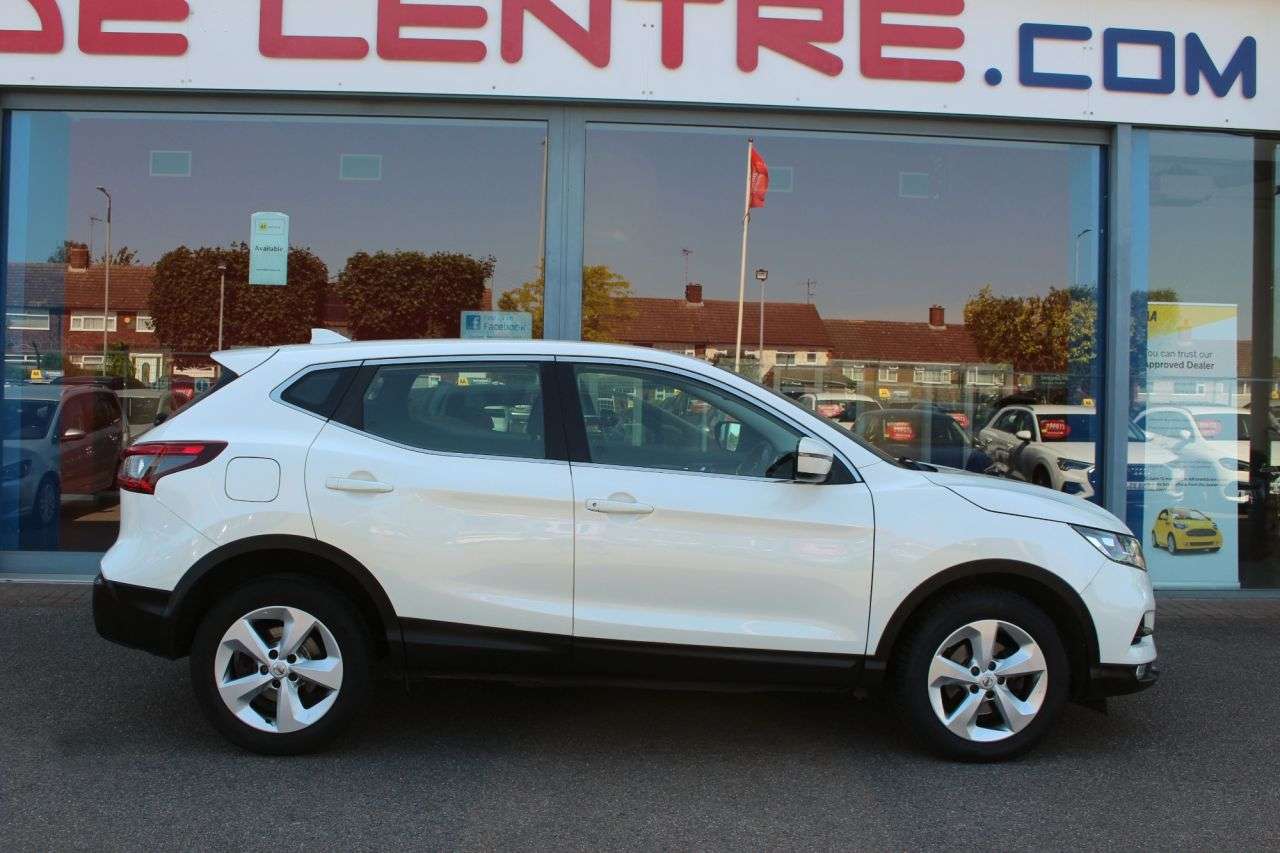A 2019 NISSAN QASHQAI 1.3 DIG-T Acenta Premium SUV 5dr Petrol DCT Auto Euro 6 (s/s) (160 ps) CRUI A 2019 NISSAN QASHQAI 1.3 DIG-T Acenta Premium SUV 5dr Petrol DCT Auto Euro 6 (s/s) (160 ps) CRUI