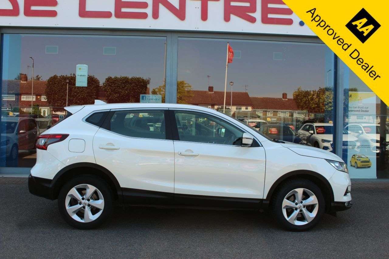 A 2019 NISSAN QASHQAI 1.3 DIG-T Acenta Premium SUV 5dr Petrol DCT Auto Euro 6 (s/s) (160 ps) CRUI A 2019 NISSAN QASHQAI 1.3 DIG-T Acenta Premium SUV 5dr Petrol DCT Auto Euro 6 (s/s) (160 ps) CRUI