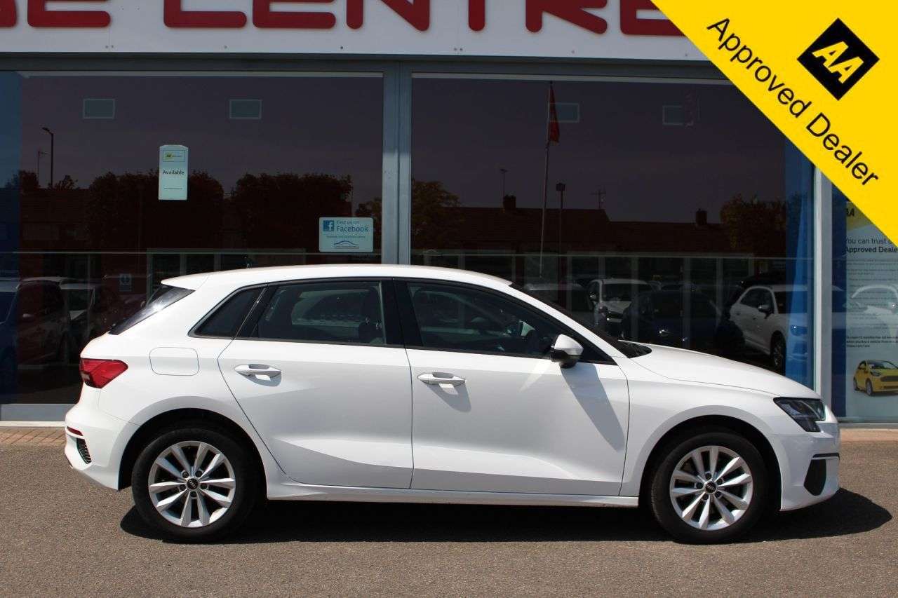 A 2021 AUDI A3 2.0 TDI 30 Technik Sportback 5dr Diesel Manual Euro 6 (s/s) (116 ps) LEDS, A 2021 AUDI A3 2.0 TDI 30 Technik Sportback 5dr Diesel Manual Euro 6 (s/s) (116 ps) LEDS,
