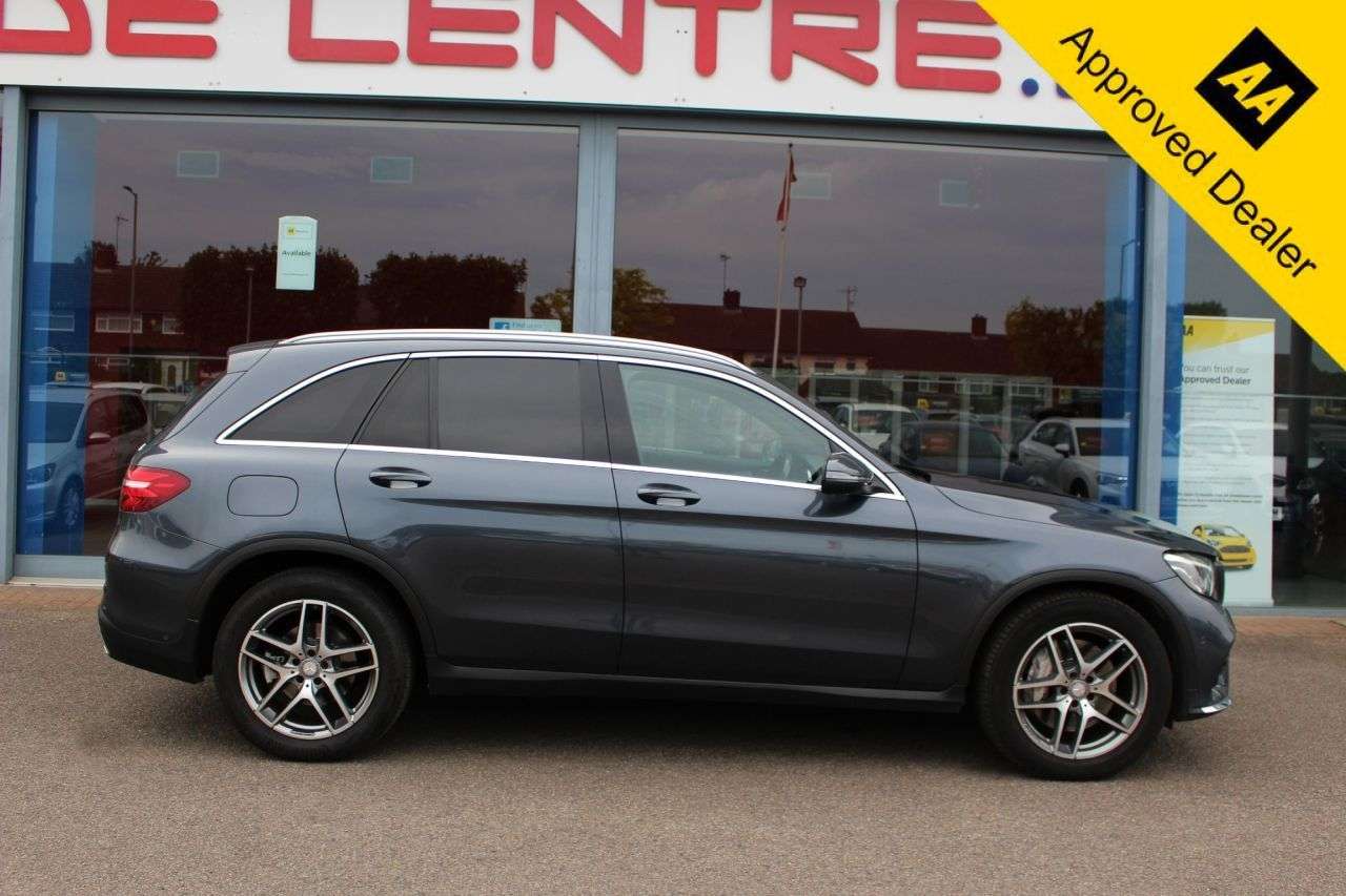 A 2016 MERCEDES-BENZ GLC 2.1 GLC220d AMG Line SUV 5dr Diesel G-Tronic 4MATIC Euro 6 (s/s) (170 ps) 1 A 2016 MERCEDES-BENZ GLC 2.1 GLC220d AMG Line SUV 5dr Diesel G-Tronic 4MATIC Euro 6 (s/s) (170 ps) 1