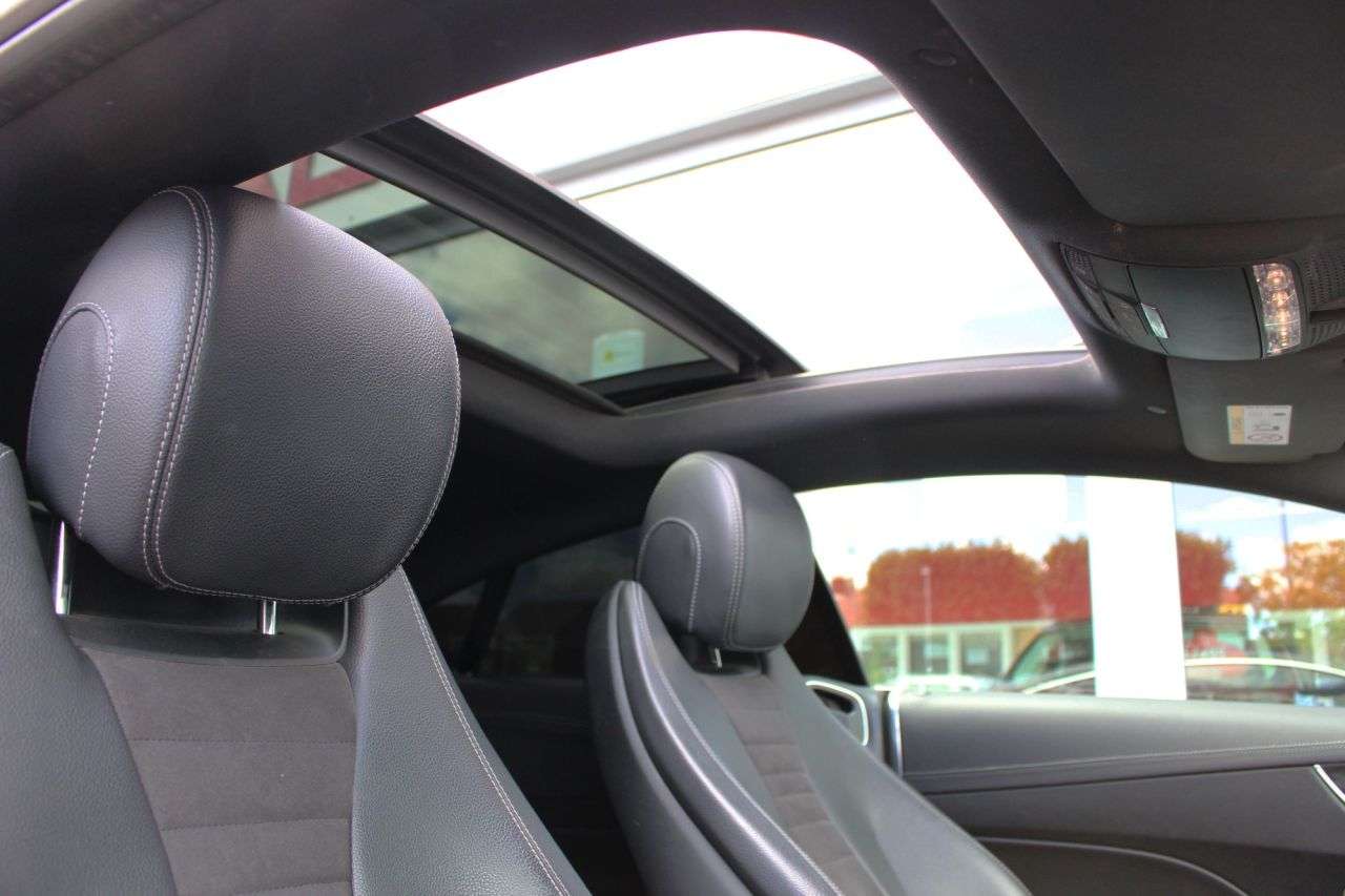 A 2017 MERCEDES-BENZ E-CLASS 2.0 E220d AMG Line (Premium Plus) Coupe 2dr Diesel G-Tronic+ Euro 6 (s/s) ( A 2017 MERCEDES-BENZ E-CLASS 2.0 E220d AMG Line (Premium Plus) Coupe 2dr Diesel G-Tronic+ Euro 6 (s/s) (