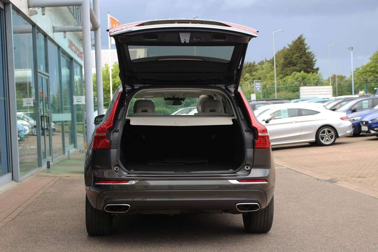 2020 VOLVO XC60 2020 VOLVO XC60