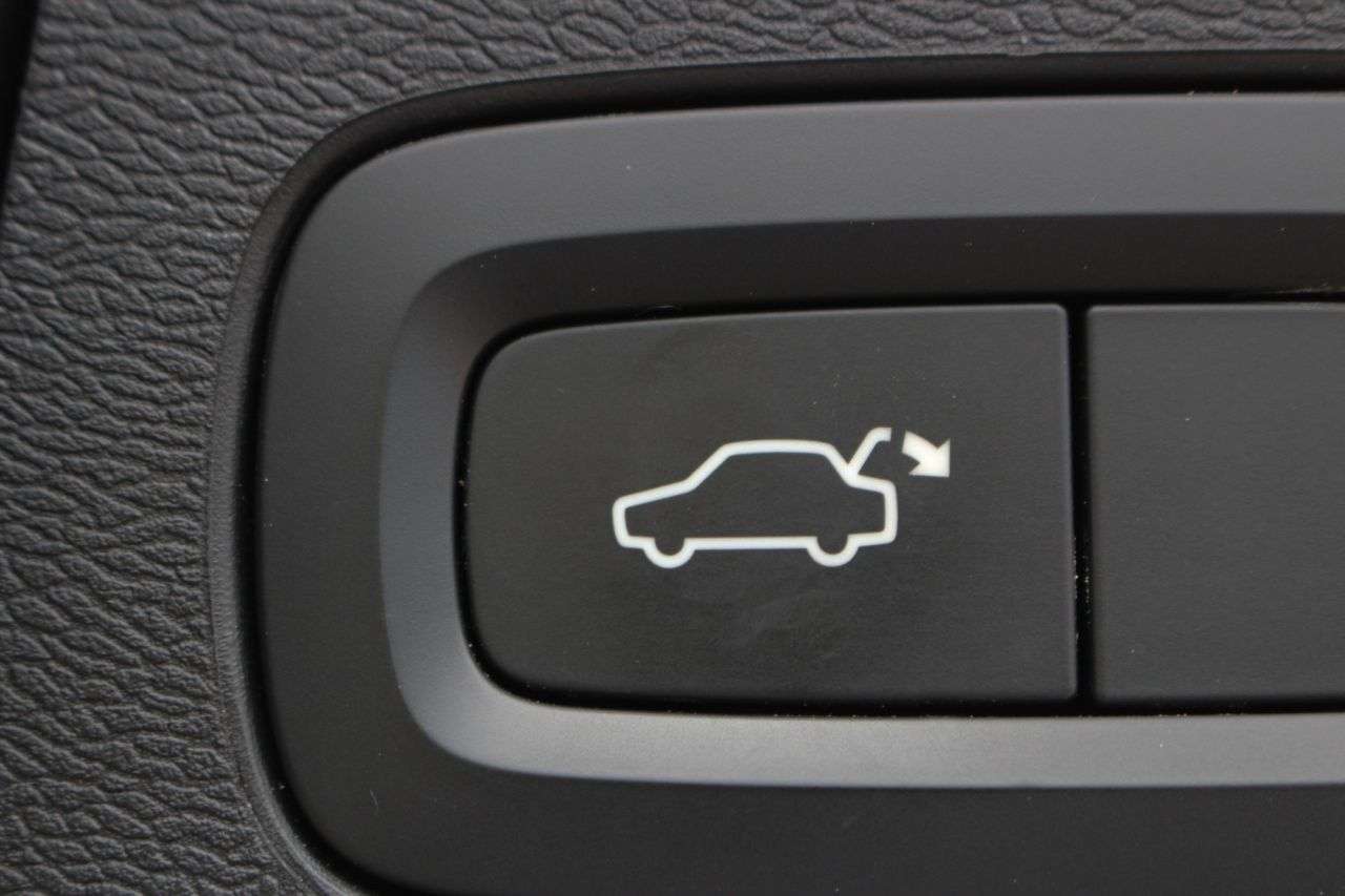 2020 VOLVO XC60 2020 VOLVO XC60