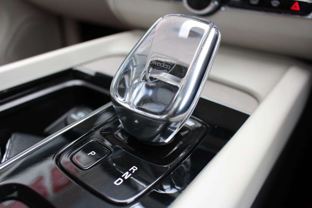2020 VOLVO XC60 2020 VOLVO XC60