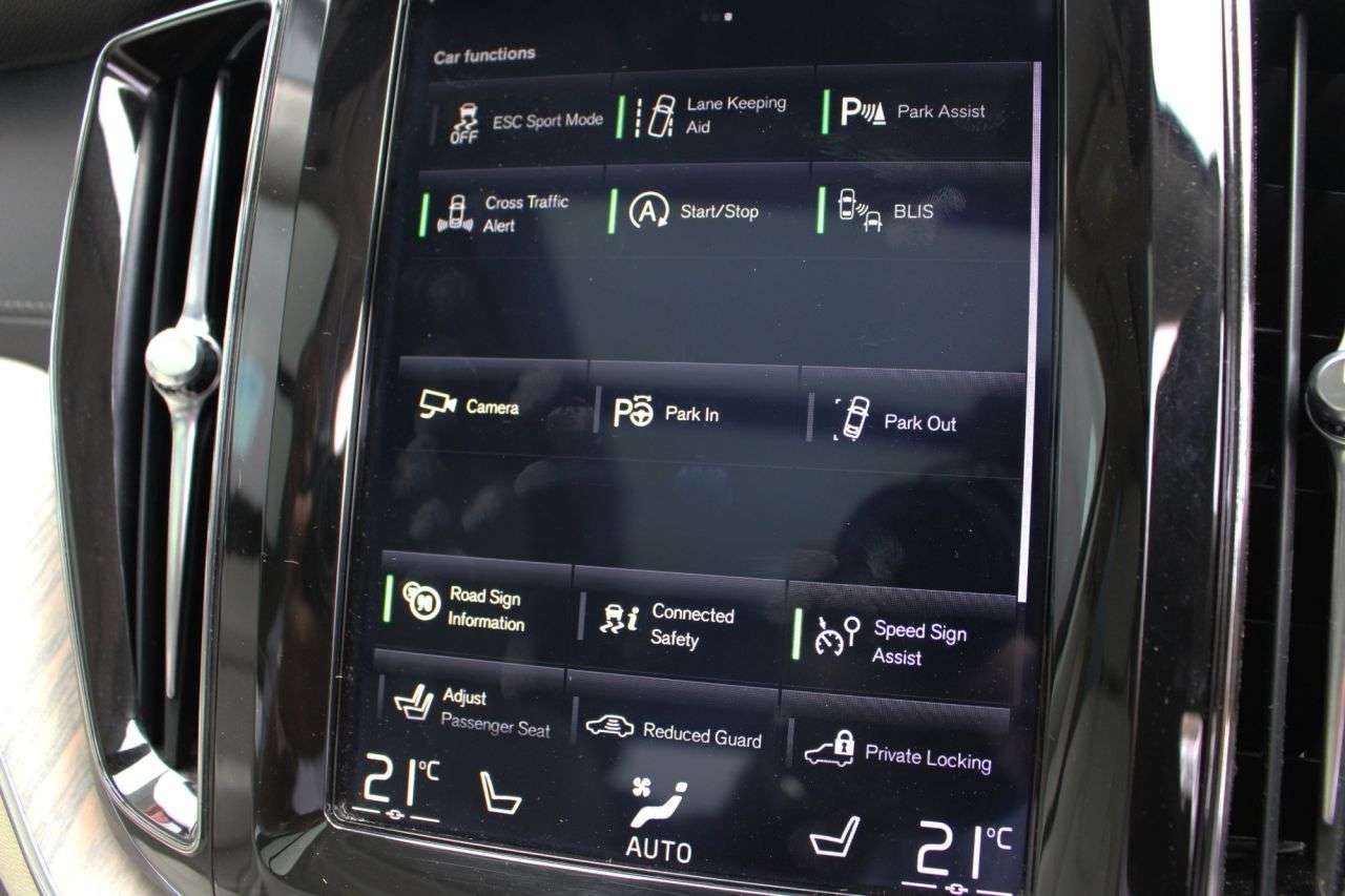 2020 VOLVO XC60 2020 VOLVO XC60