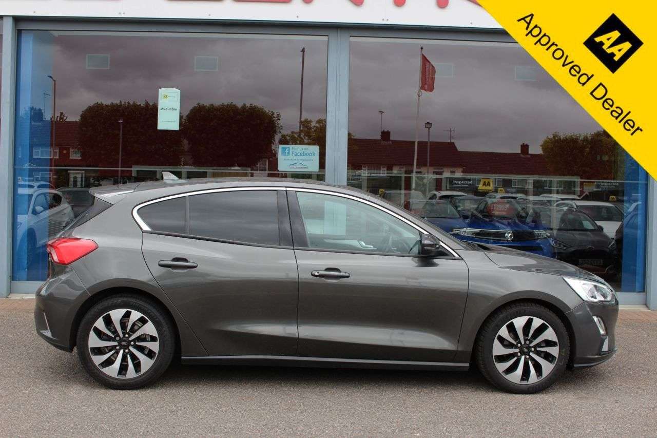 A 2019 FORD FOCUS 1.0T EcoBoost Zetec Hatchback 5dr Petrol Manual Euro 6 (s/s) (100 ps) 17" A A 2019 FORD FOCUS 1.0T EcoBoost Zetec Hatchback 5dr Petrol Manual Euro 6 (s/s) (100 ps) 17" A