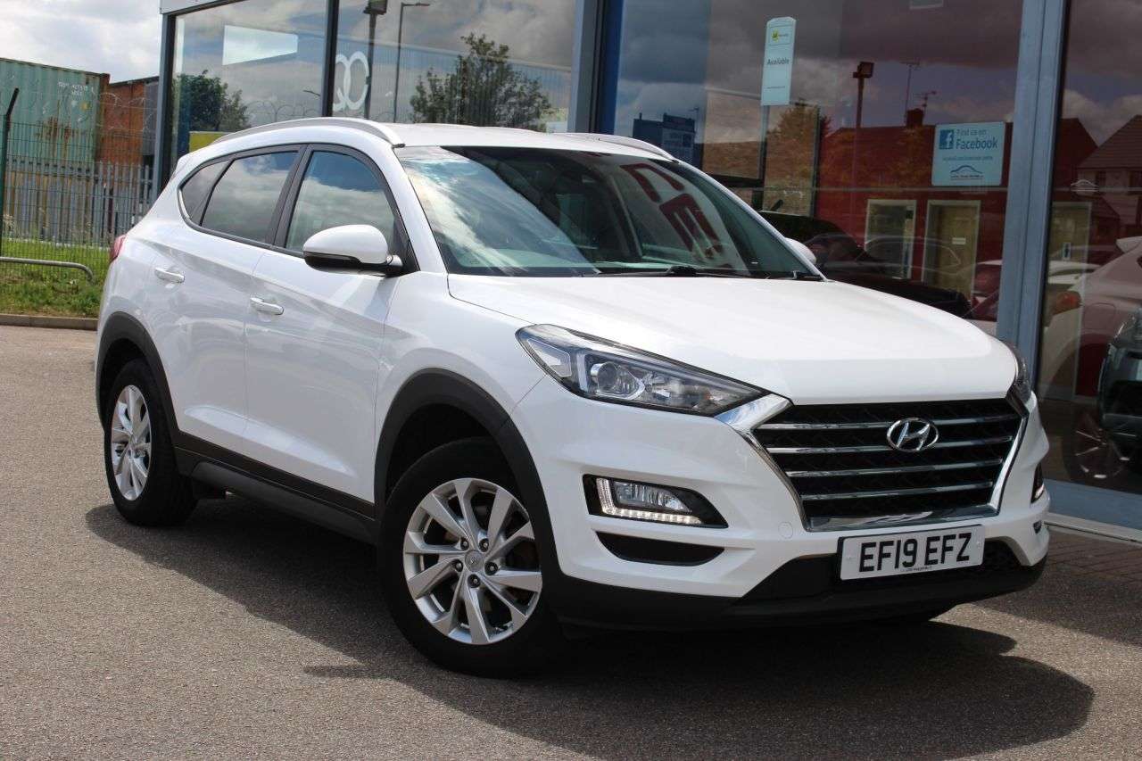A 2019 HYUNDAI TUCSON 1.6 GDi SE Nav SUV 5dr Petrol Manual Euro 6 (s/s) (132 ps) CRUISE/LDW, 17" A 2019 HYUNDAI TUCSON 1.6 GDi SE Nav SUV 5dr Petrol Manual Euro 6 (s/s) (132 ps) CRUISE/LDW, 17"
