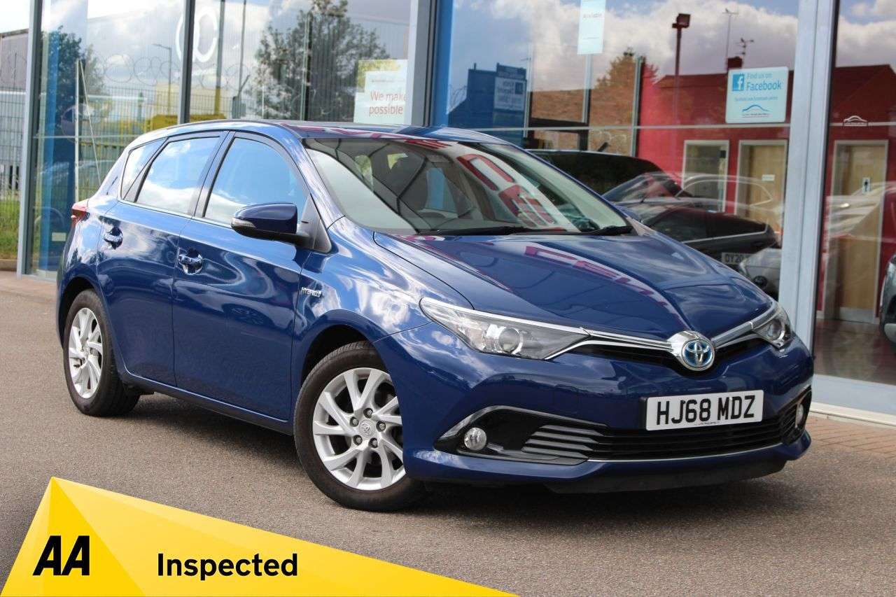 A 2018 TOYOTA AURIS 1.8 VVT-h Icon Tech Hatchback 5dr Petrol Hybrid CVT Euro 6 (s/s) (136 ps) B A 2018 TOYOTA AURIS 1.8 VVT-h Icon Tech Hatchback 5dr Petrol Hybrid CVT Euro 6 (s/s) (136 ps) B