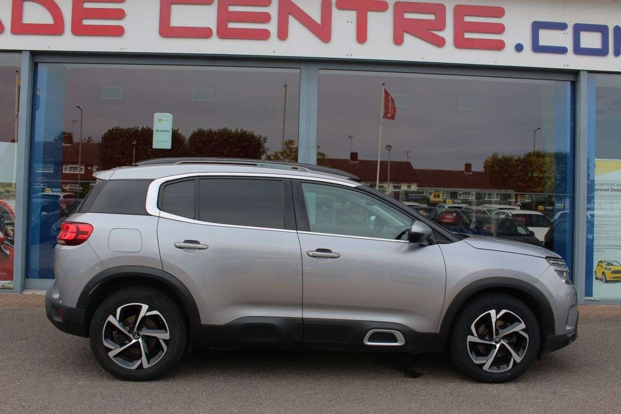 A 2019 CITROEN C5 AIRCROSS 1.5 BlueHDi Flair SUV 5dr Diesel Manual Euro 6 (s/s) (130 ps) CRUISE/LDW/BS A 2019 CITROEN C5 AIRCROSS 1.5 BlueHDi Flair SUV 5dr Diesel Manual Euro 6 (s/s) (130 ps) CRUISE/LDW/BS