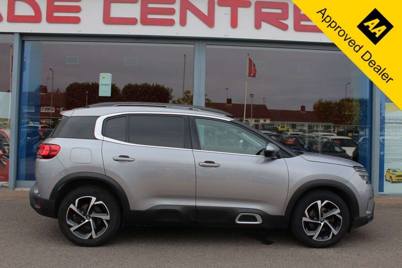 A 2019 CITROEN C5 AIRCROSS 1.5 BlueHDi Flair SUV 5dr Diesel Manual Euro 6 (s/s) (130 ps) CRUISE/LDW/BS A 2019 CITROEN C5 AIRCROSS 1.5 BlueHDi Flair SUV 5dr Diesel Manual Euro 6 (s/s) (130 ps) CRUISE/LDW/BS