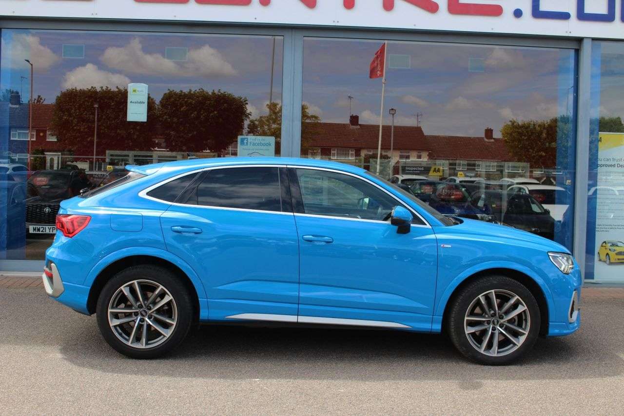 A 2020 AUDI Q3 2.0 TFSI 45 S line Sportback 5dr Petrol S Tronic quattro Euro 6 (s/s) (230 A 2020 AUDI Q3 2.0 TFSI 45 S line Sportback 5dr Petrol S Tronic quattro Euro 6 (s/s) (230