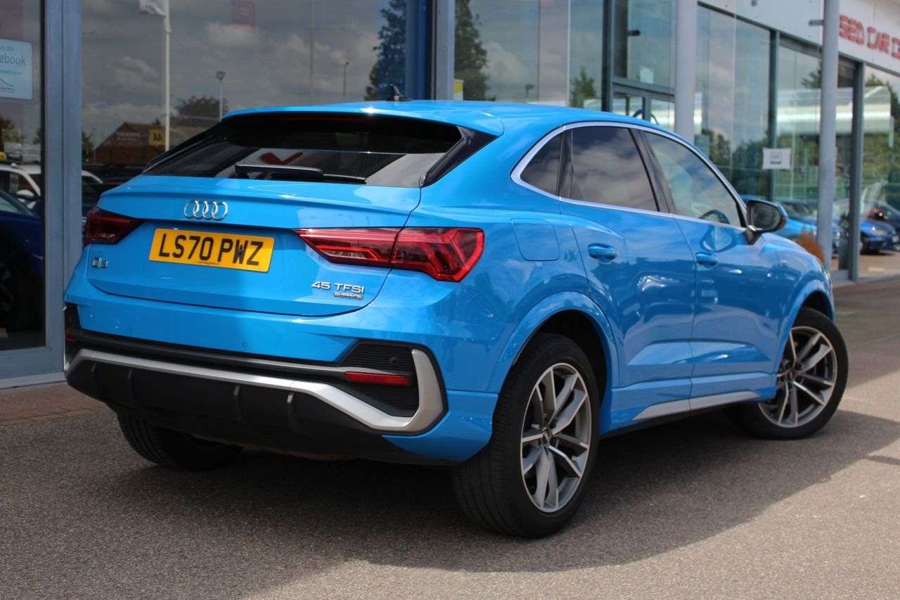 2020 AUDI Q3 2020 AUDI Q3