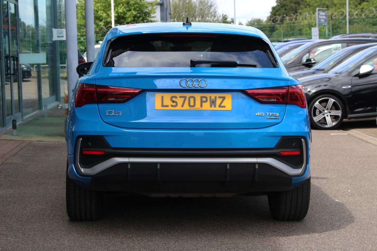 2020 AUDI Q3 2020 AUDI Q3