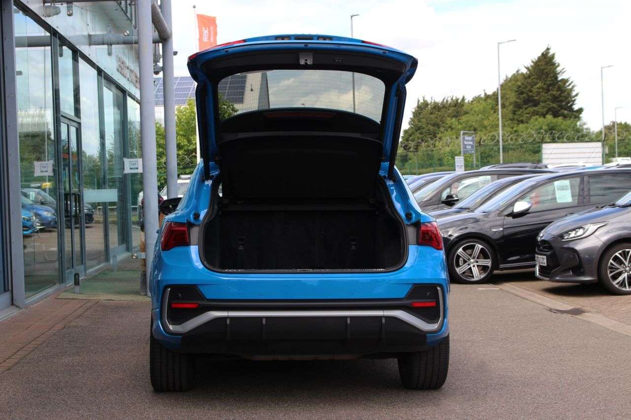 2020 AUDI Q3 2020 AUDI Q3