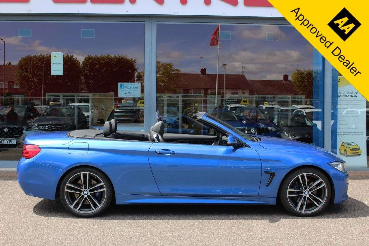 A 2019 BMW 4 SERIES 2.0 420i GPF M Sport Convertible 2dr Petrol Auto Euro 6 (s/s) (184 ps) PRO A 2019 BMW 4 SERIES 2.0 420i GPF M Sport Convertible 2dr Petrol Auto Euro 6 (s/s) (184 ps) PRO