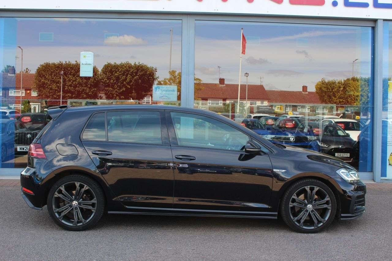 A 2018 VOLKSWAGEN GOLF 2.0 TDI GTD Hatchback 5dr Diesel DSG Euro 6 (s/s) (184 ps) 18" ALLOYS, CRUI A 2018 VOLKSWAGEN GOLF 2.0 TDI GTD Hatchback 5dr Diesel DSG Euro 6 (s/s) (184 ps) 18" ALLOYS, CRUI