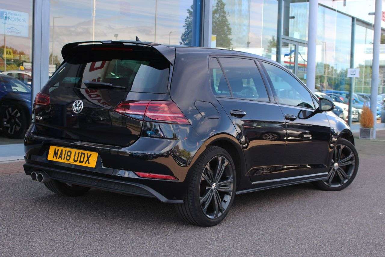 2018 VOLKSWAGEN GOLF 2018 VOLKSWAGEN GOLF