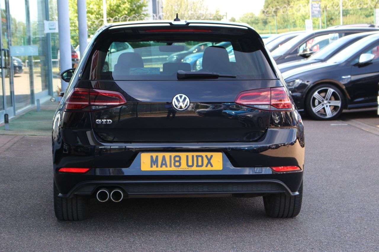 2018 VOLKSWAGEN GOLF 2018 VOLKSWAGEN GOLF