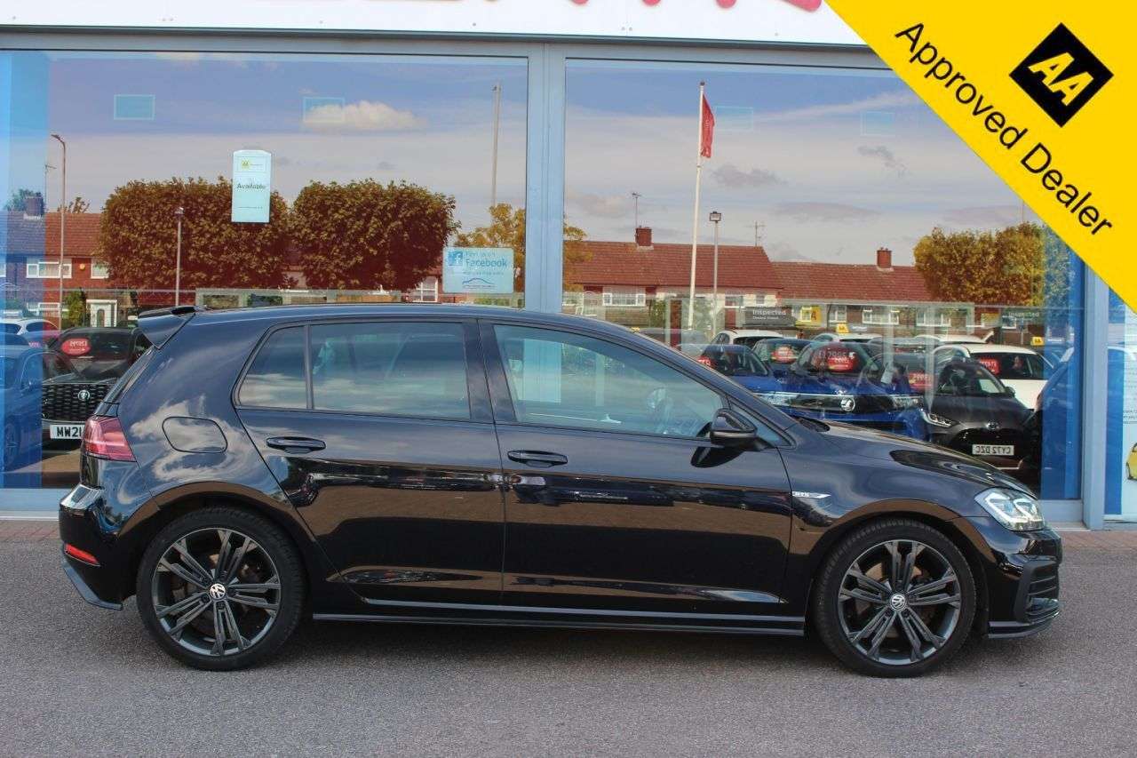 A 2018 VOLKSWAGEN GOLF 2.0 TDI GTD Hatchback 5dr Diesel DSG Euro 6 (s/s) (184 ps) 18" ALLOYS, CRUI A 2018 VOLKSWAGEN GOLF 2.0 TDI GTD Hatchback 5dr Diesel DSG Euro 6 (s/s) (184 ps) 18" ALLOYS, CRUI