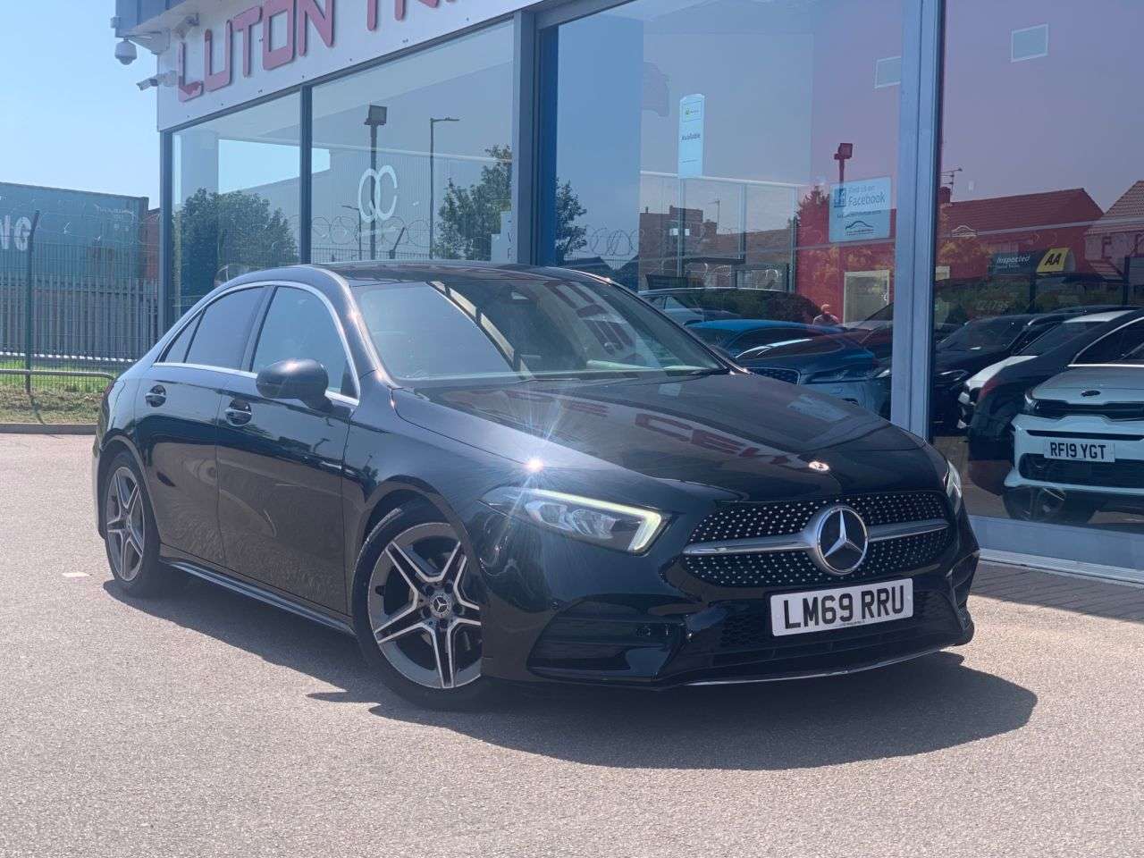 A 2019 MERCEDES-BENZ A-CLASS 1.5 A180d AMG Line Saloon 4dr Diesel 7G-DCT Euro 6 (s/s) (116 ps) DAB, P/SE A 2019 MERCEDES-BENZ A-CLASS 1.5 A180d AMG Line Saloon 4dr Diesel 7G-DCT Euro 6 (s/s) (116 ps) DAB, P/SE