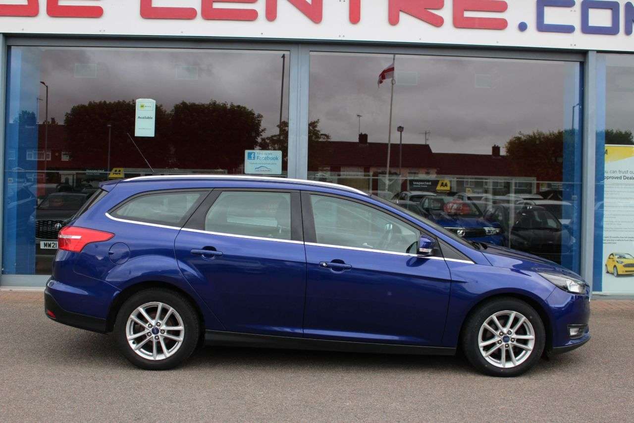 A 2016 FORD FOCUS 1.5 TDCi Zetec Estate 5dr Diesel Manual Euro 6 (s/s) (120 ps) 16" ALLOYS, 6 A 2016 FORD FOCUS 1.5 TDCi Zetec Estate 5dr Diesel Manual Euro 6 (s/s) (120 ps) 16" ALLOYS, 6