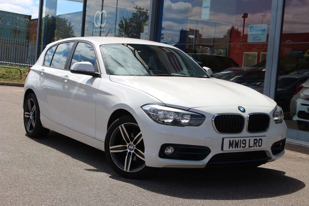 A 2019 BMW 1 SERIES 2.0 118d Sport Hatchback 5dr Diesel Manual Euro 6 (s/s) (150 ps) P/SENSORS, A 2019 BMW 1 SERIES 2.0 118d Sport Hatchback 5dr Diesel Manual Euro 6 (s/s) (150 ps) P/SENSORS,