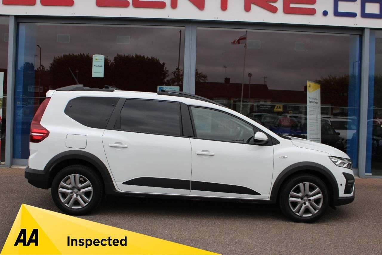 A 2022 DACIA JOGGER 1.0 TCe Comfort MPV 5dr Petrol Manual Euro 6 (s/s) (110 ps) CRUISE, P/SENSO A 2022 DACIA JOGGER 1.0 TCe Comfort MPV 5dr Petrol Manual Euro 6 (s/s) (110 ps) CRUISE, P/SENSO