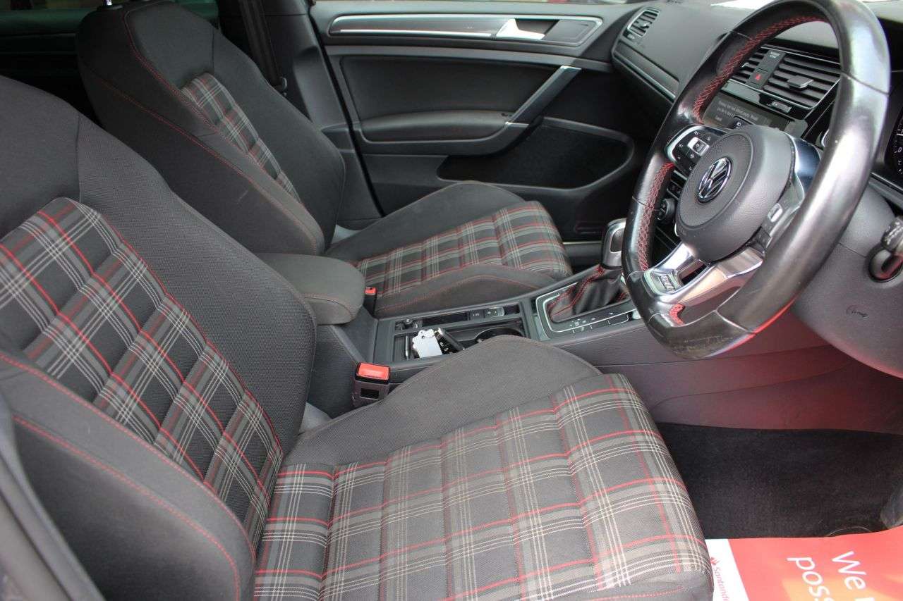 2020 VOLKSWAGEN GOLF 2020 VOLKSWAGEN GOLF