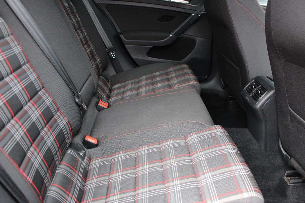 2020 VOLKSWAGEN GOLF 2020 VOLKSWAGEN GOLF