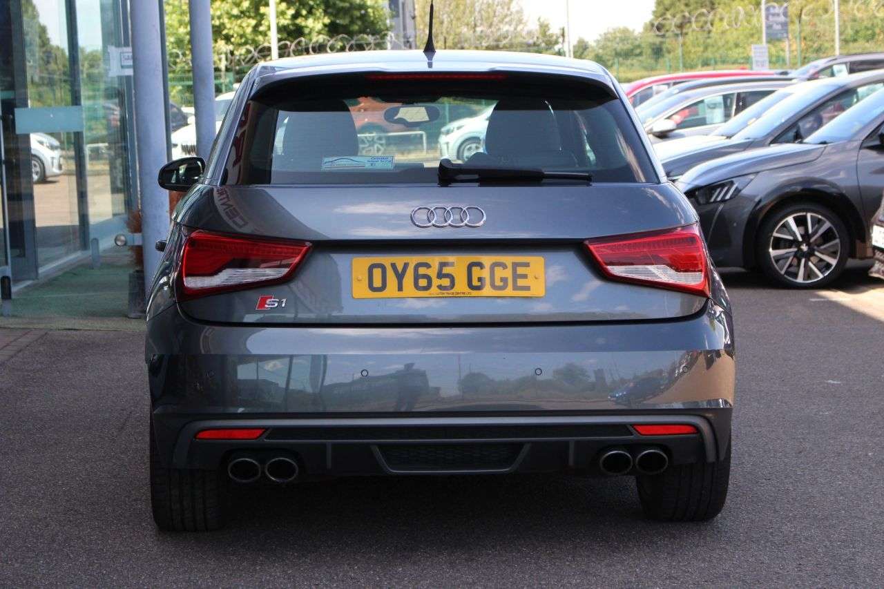 2015 AUDI S1 2015 AUDI S1