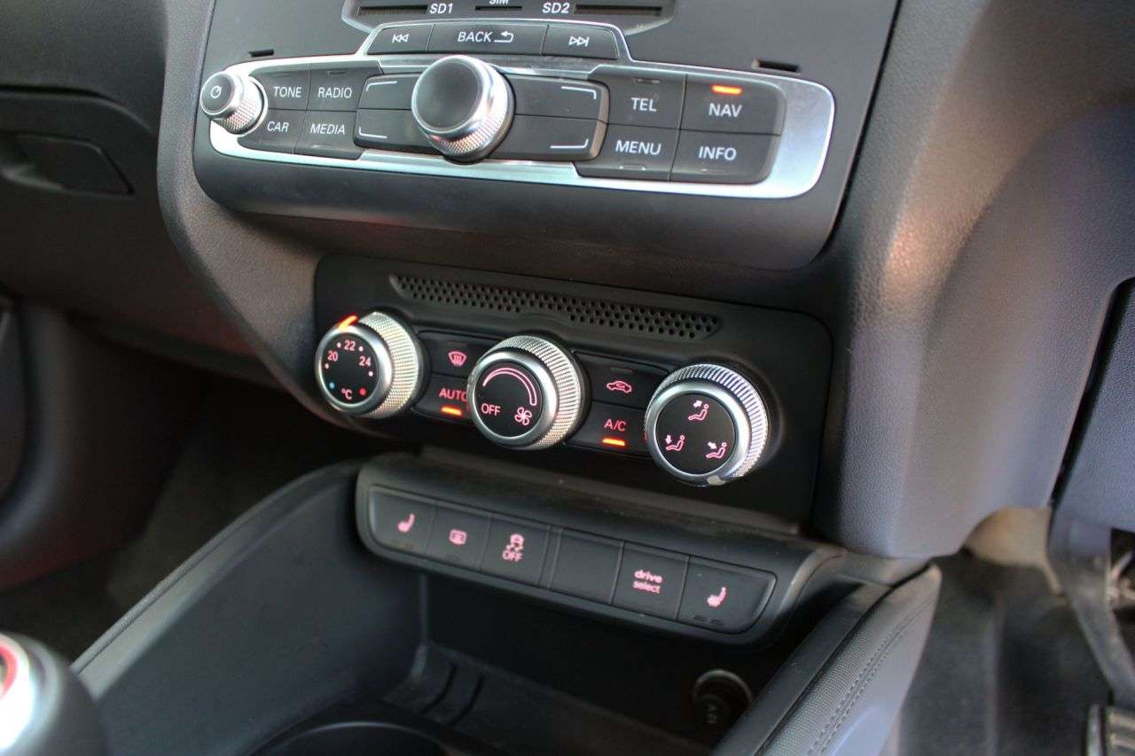 2015 AUDI S1 2015 AUDI S1