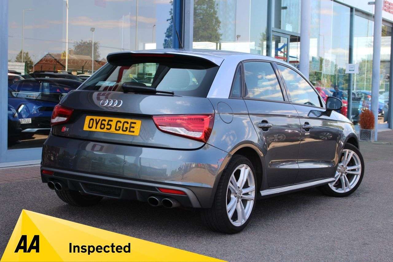 2015 AUDI S1 2015 AUDI S1