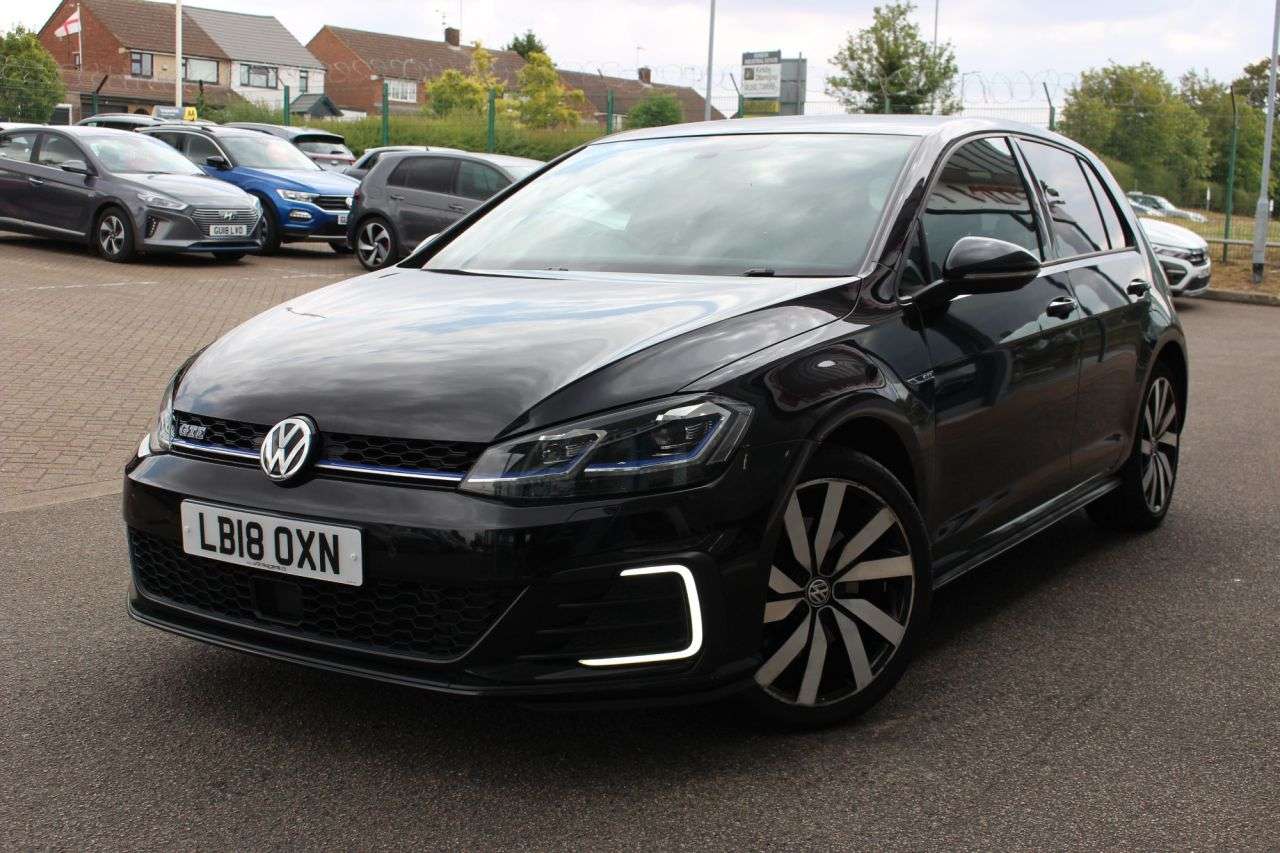 2018 VOLKSWAGEN GOLF 2018 VOLKSWAGEN GOLF