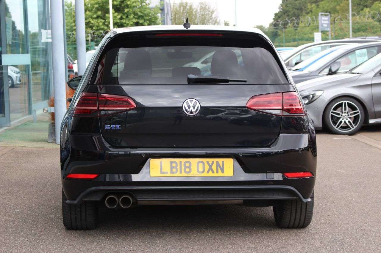 2018 VOLKSWAGEN GOLF 2018 VOLKSWAGEN GOLF