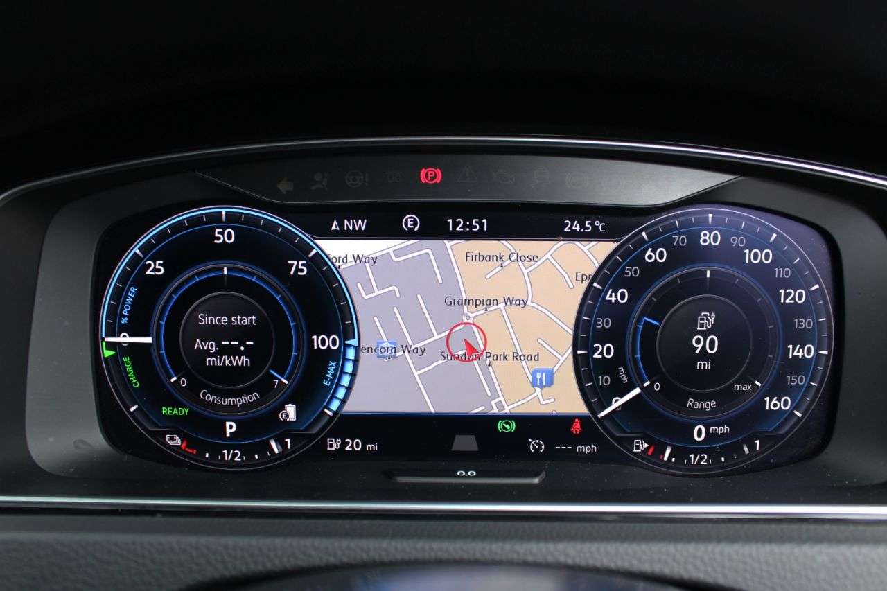2018 VOLKSWAGEN GOLF 2018 VOLKSWAGEN GOLF