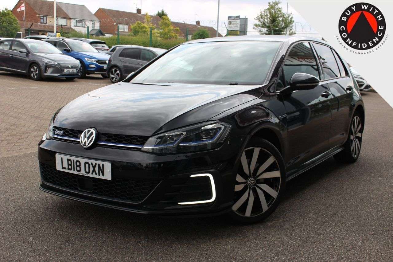 2018 VOLKSWAGEN GOLF 2018 VOLKSWAGEN GOLF
