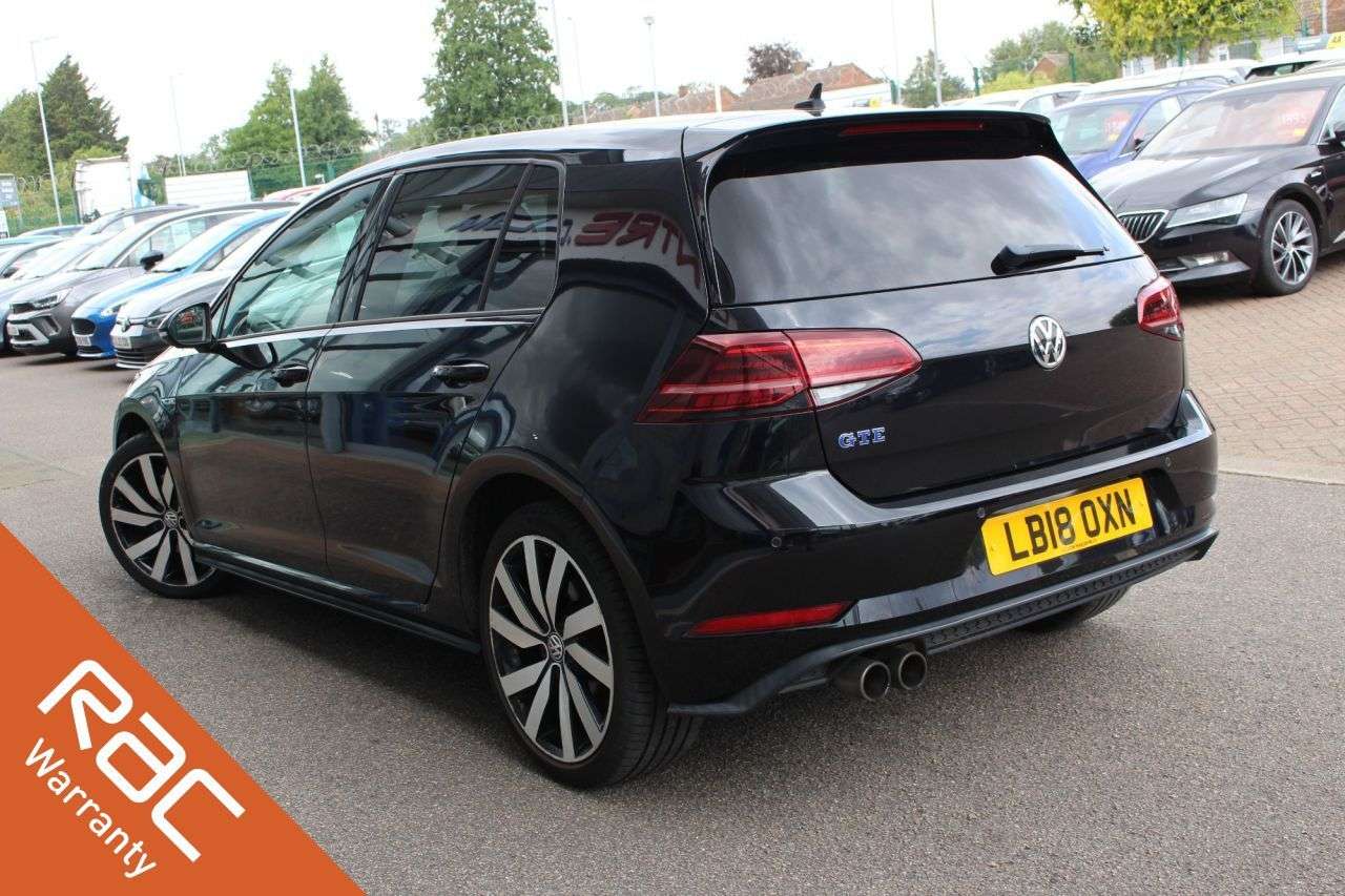 2018 VOLKSWAGEN GOLF 2018 VOLKSWAGEN GOLF
