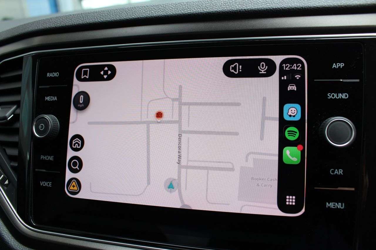 2018 VOLKSWAGEN T-ROC 2018 VOLKSWAGEN T-ROC