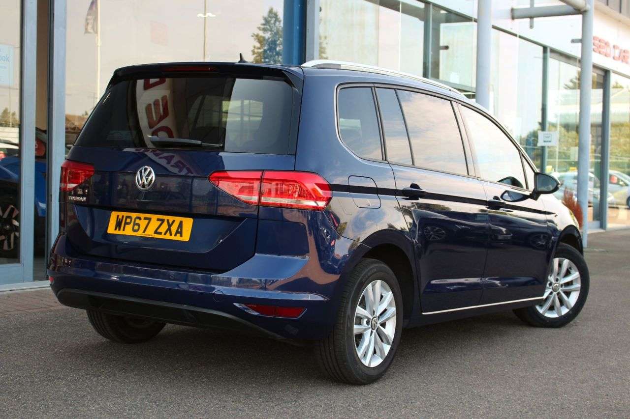 2017 VOLKSWAGEN TOURAN 2017 VOLKSWAGEN TOURAN