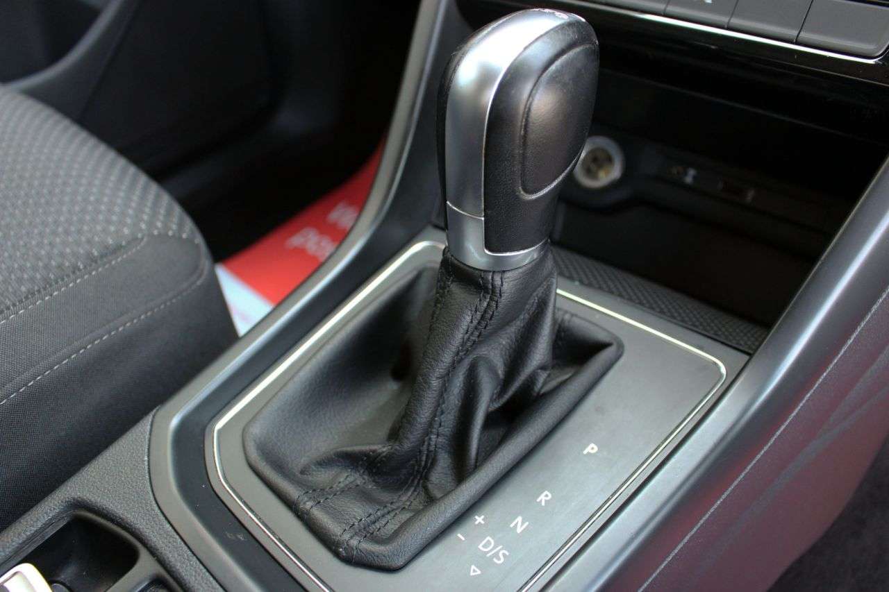 2017 VOLKSWAGEN TOURAN 2017 VOLKSWAGEN TOURAN