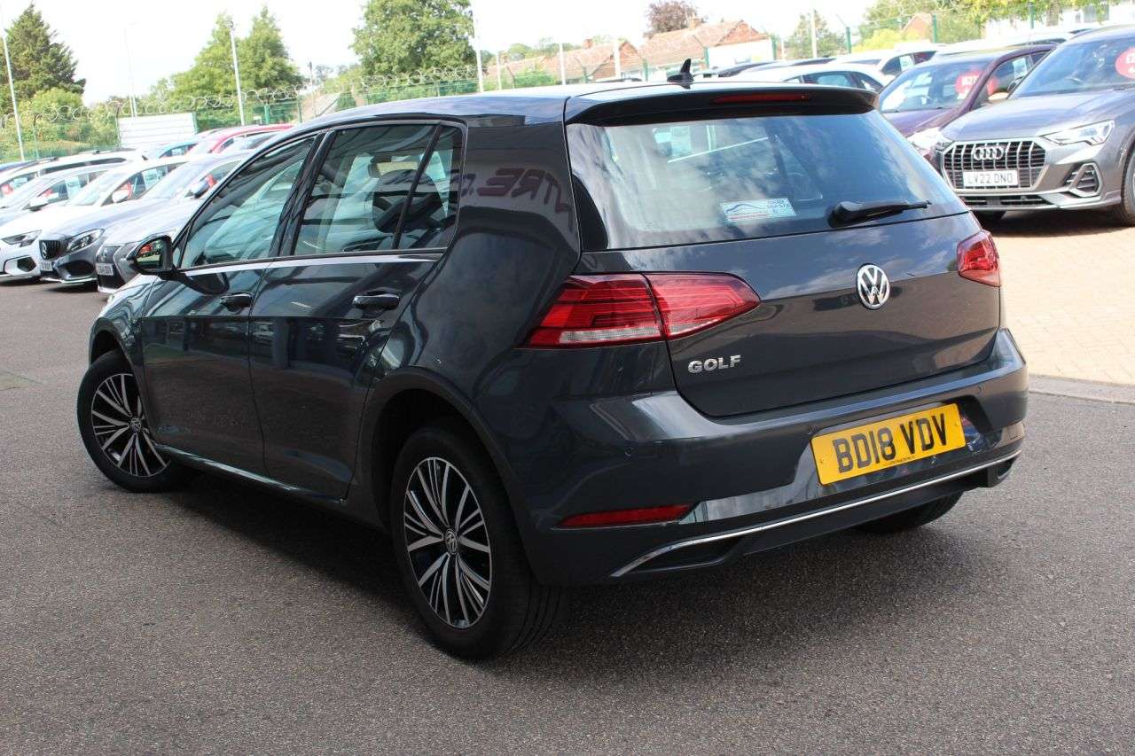 2018 VOLKSWAGEN GOLF 2018 VOLKSWAGEN GOLF