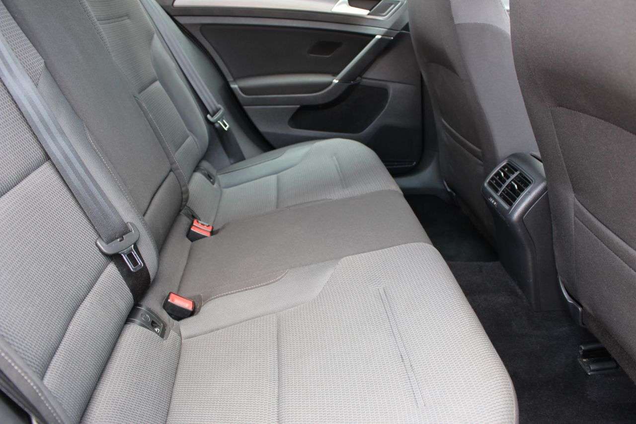 2018 VOLKSWAGEN GOLF 2018 VOLKSWAGEN GOLF