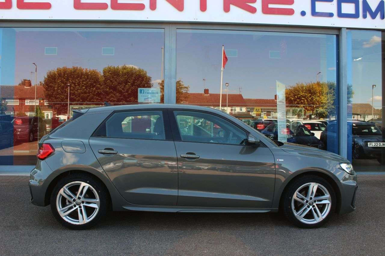 A 2019 AUDI A1 1.0 TFSI 30 S line Sportback 5dr Petrol S Tronic Euro 6 (s/s) (116 ps) DAB, A 2019 AUDI A1 1.0 TFSI 30 S line Sportback 5dr Petrol S Tronic Euro 6 (s/s) (116 ps) DAB,