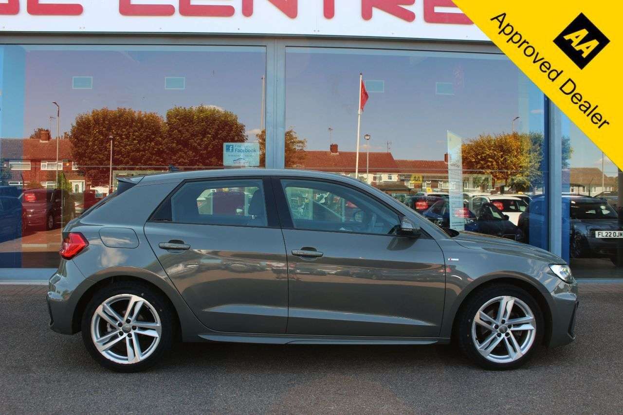 A 2019 AUDI A1 1.0 TFSI 30 S line Sportback 5dr Petrol S Tronic Euro 6 (s/s) (116 ps) DAB, A 2019 AUDI A1 1.0 TFSI 30 S line Sportback 5dr Petrol S Tronic Euro 6 (s/s) (116 ps) DAB,