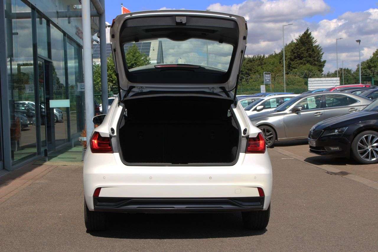 2020 AUDI A1 2020 AUDI A1
