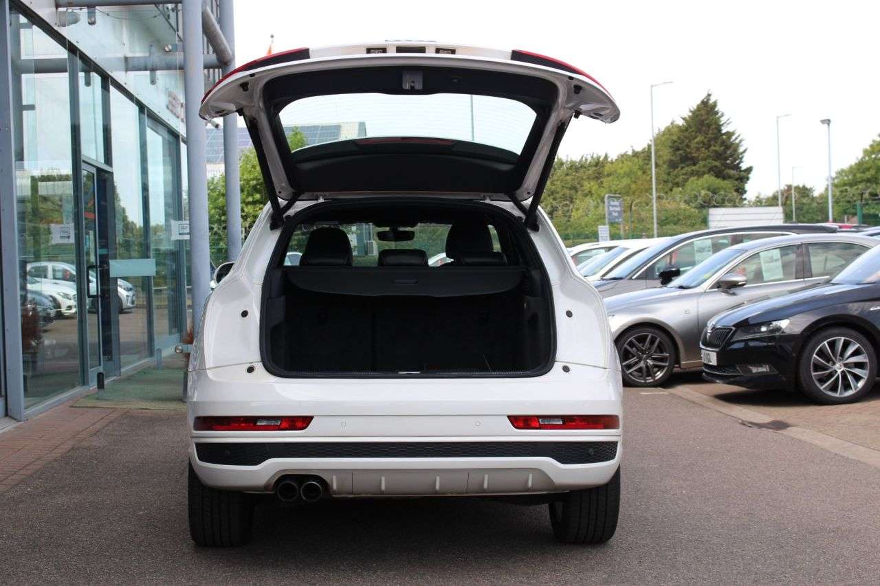 2018 AUDI Q3 2018 AUDI Q3