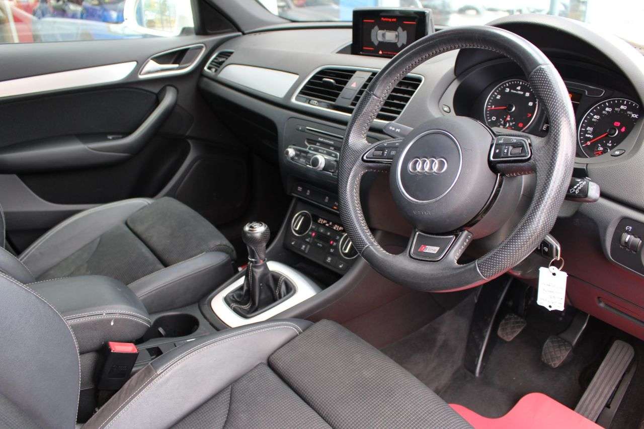 2018 AUDI Q3 2018 AUDI Q3